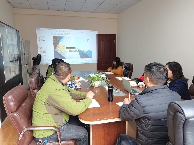 南瓜视频下载APP免费版下载老板与员工一起学习产品知识